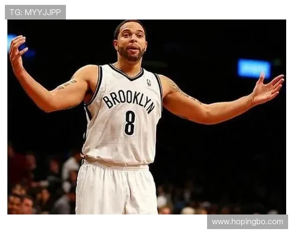 德隆·威廉姆斯无球跑动效率提升，改变挡拆发起方式主导进攻节奏